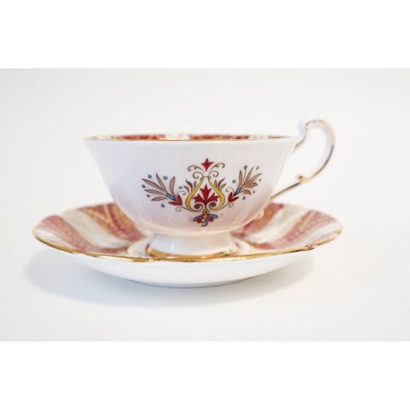 Paragon Teacup and Saucer Vintage Tea Cup Red & Gold Guilt Design - Picture 3 of 6